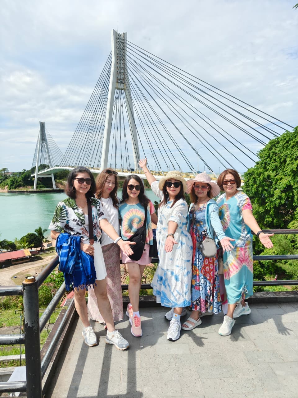 Batam Barelang Trip - Barelang Bridge Photo Stop with SaunterTour in Batam